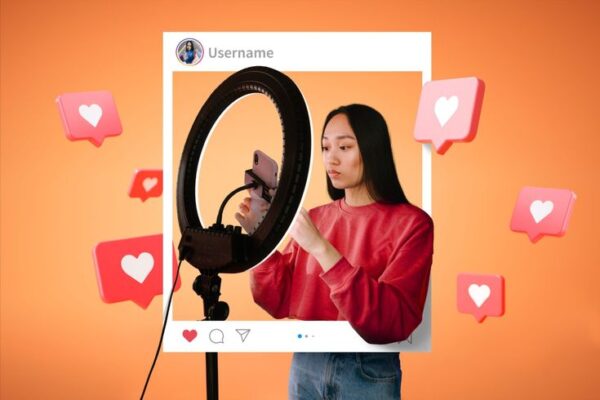 Tekanan Sosial Jadi Influencer: Gaya Hidup atau Pilihan Terpaksa?